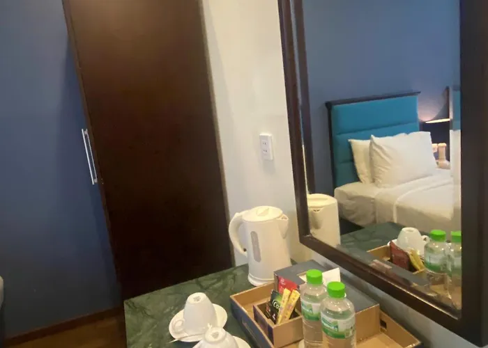 高级三人房间